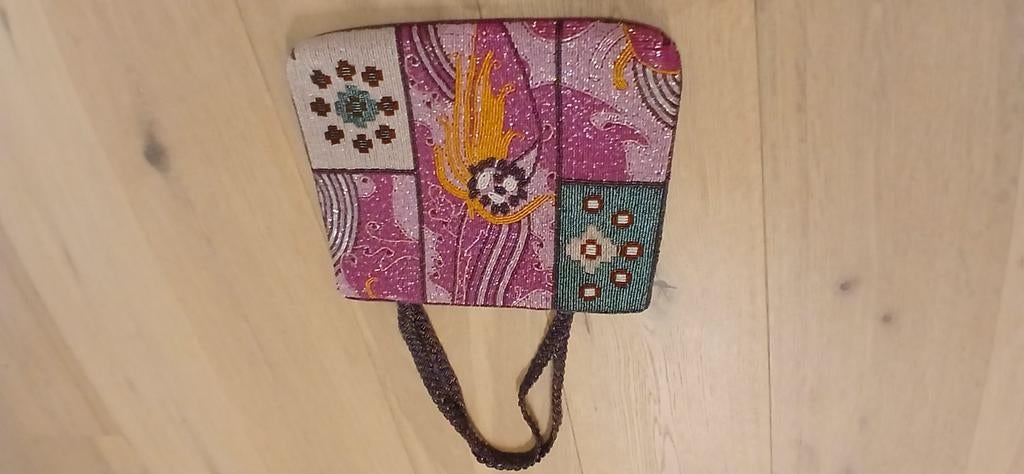 Tas met parels, Handtassen en Accessoires, Ophalen of Verzenden, Zo goed als nieuw, Overige kleuren, Overige merken