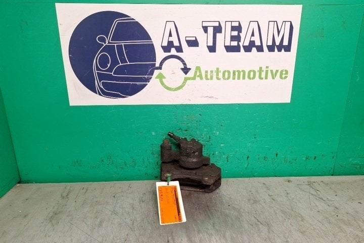 ETRIER DE FREIN AVANT GAUCHE Fiat Panda (169), Robert Bosch AG, Utilisé, Fiat, Robert-Bosch-Allee 1
74232  Abstatt, DE