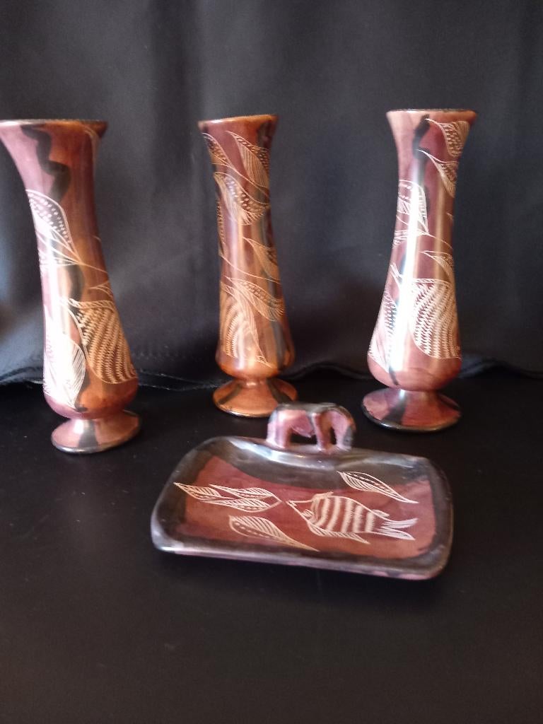 Drie sierlijke vaasjes en 1 schaaltje, Antiek en Kunst, Ophalen