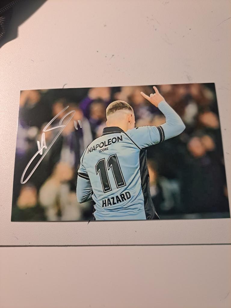 Gesigneerde foto Thorgan Hazard, Verzamelen, Sportartikelen en Voetbal, Ophalen of Verzenden, Nieuw