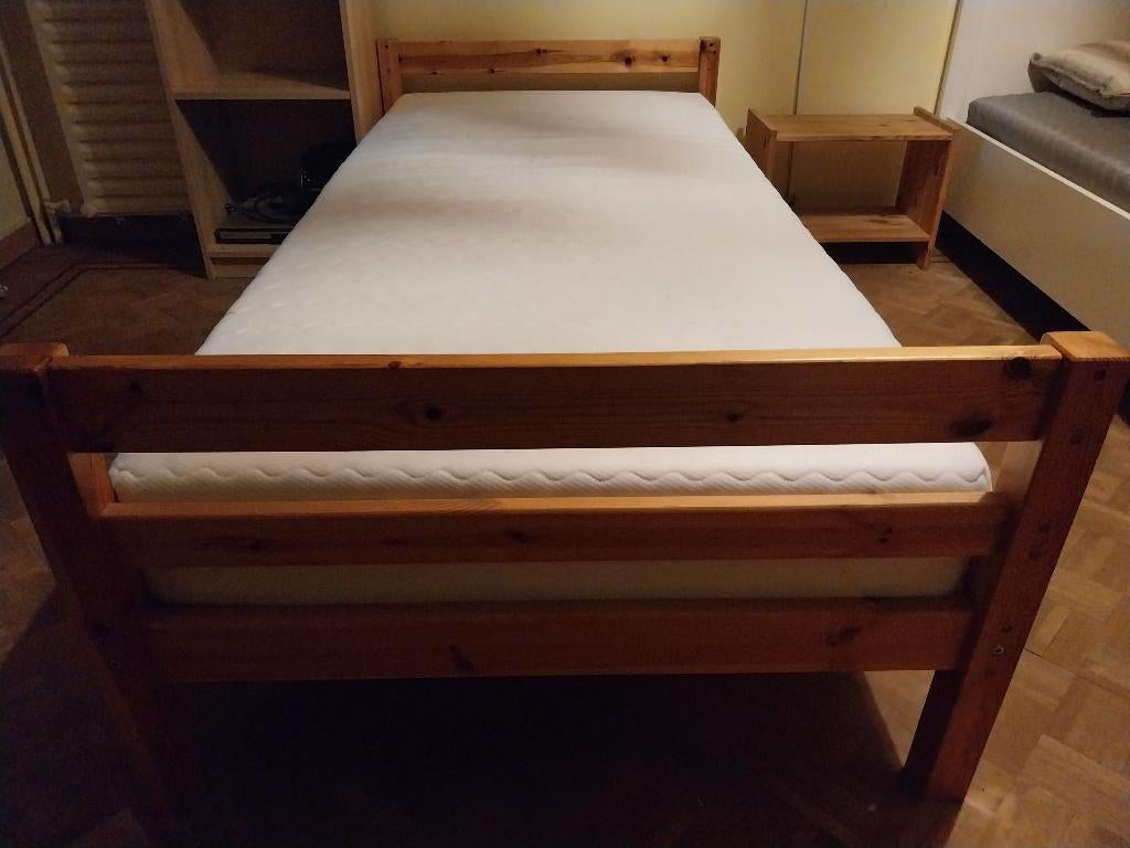 1-persoonsbed met nachtkastje, Huis en Inrichting, Slaapkamer | Bedden, Ophalen, Gebruikt, 90 cm, Eenpersoons