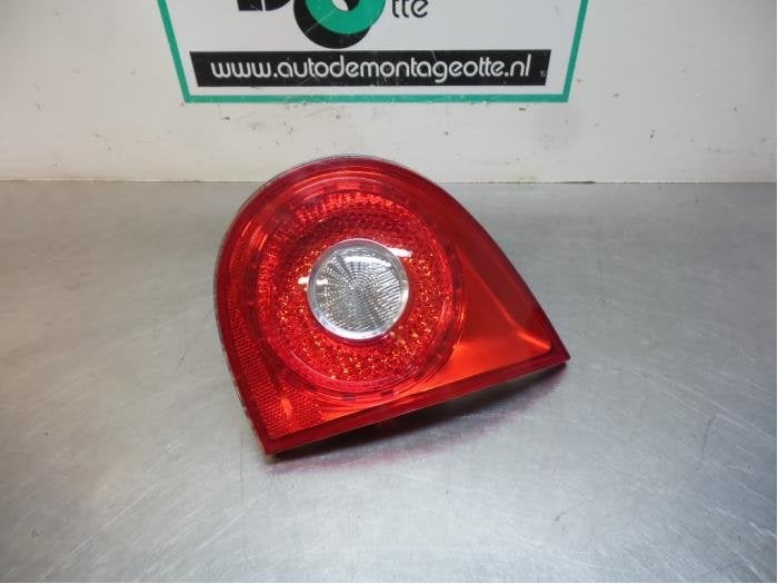 Achterlicht rechts van een Volkswagen Golf (Golf 04-), Gebruikt, -, Volkswagen, -