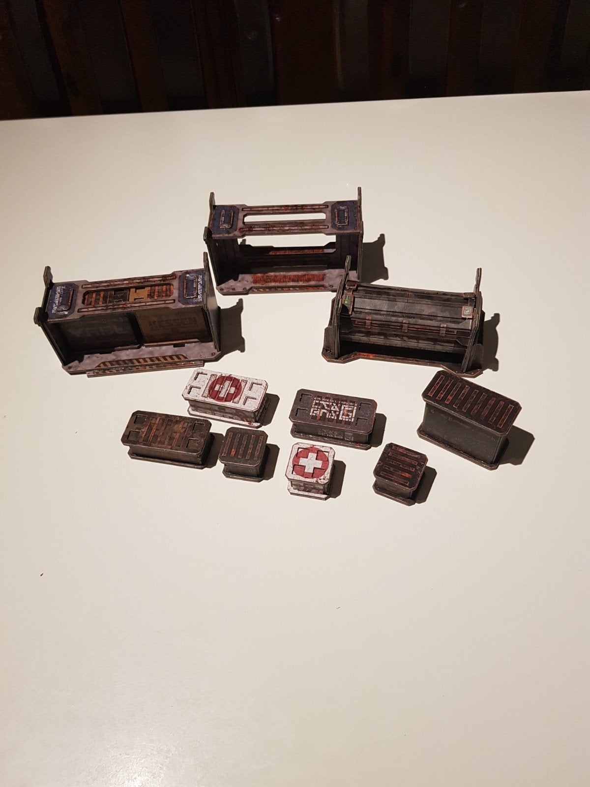 décor de jeu de guerre de table, 10 pièces, 1/56, carton dur, Enlèvement ou Envoi, Neuf, Warhammer, Accessoires