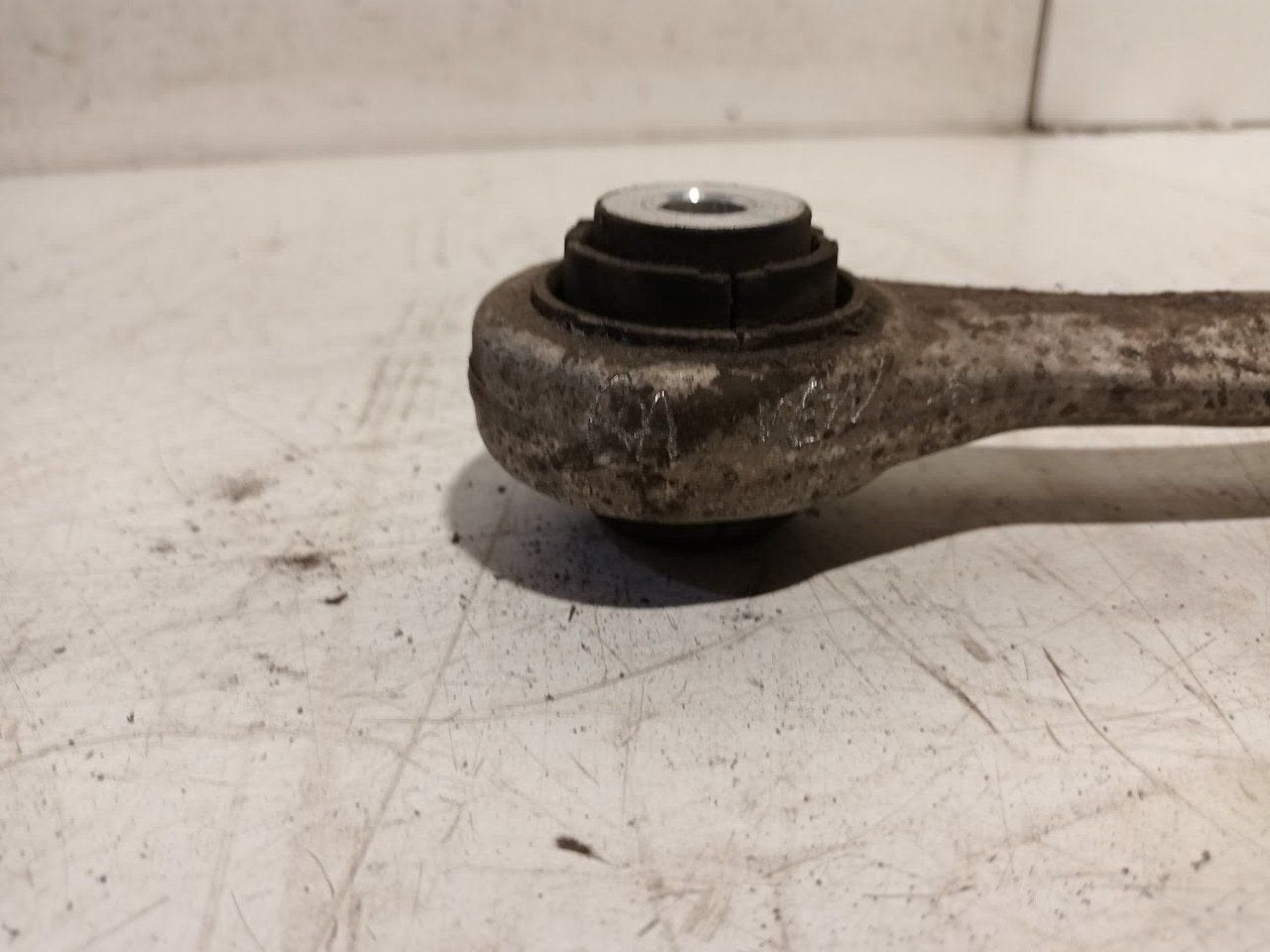 Draagarm rechts achter BMW X5, Onderdelen@venauto.nl, Van der Ven Autorecycling B.V., Gebruikt, Ettenseweg 76, 4706 PB Roosendaal, The Netherlands