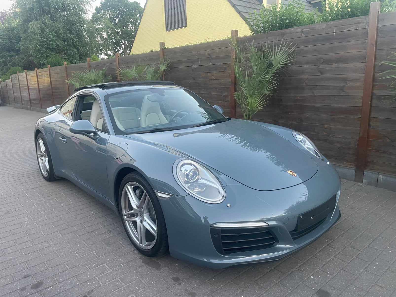 Porsche 911 Pano*Verw St*Verw Z*Airco*Navi*Xenon*Memory*Ass, Automaat, Start-stop-systeem, Cabriolet, Blauw