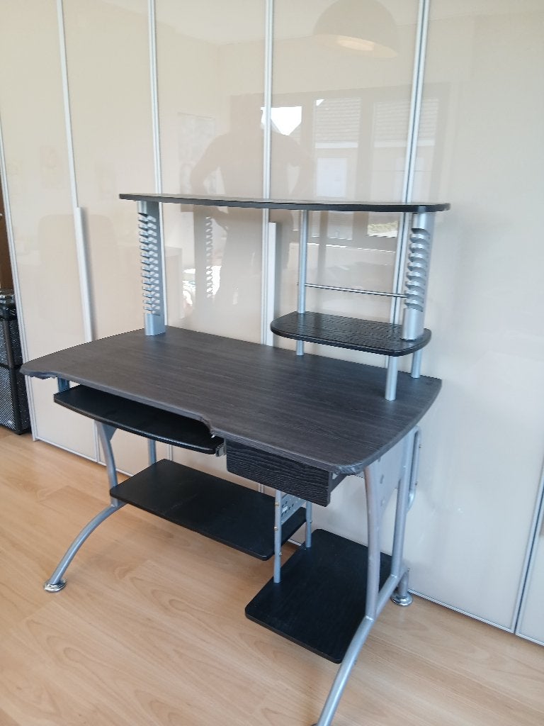 Game tafel, Huis en Inrichting, Ophalen, Gebruikt, Hout, Gamingbureau