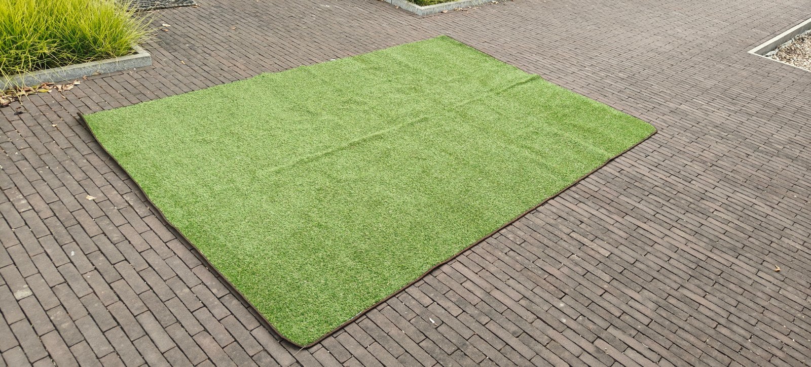 Luxe Kunstgrastapijt / Balkonkleed met afgewerkte rand, Tuin en Terras, Ophalen, Gebruikt, Minder dan 10 m², Kunstgras
