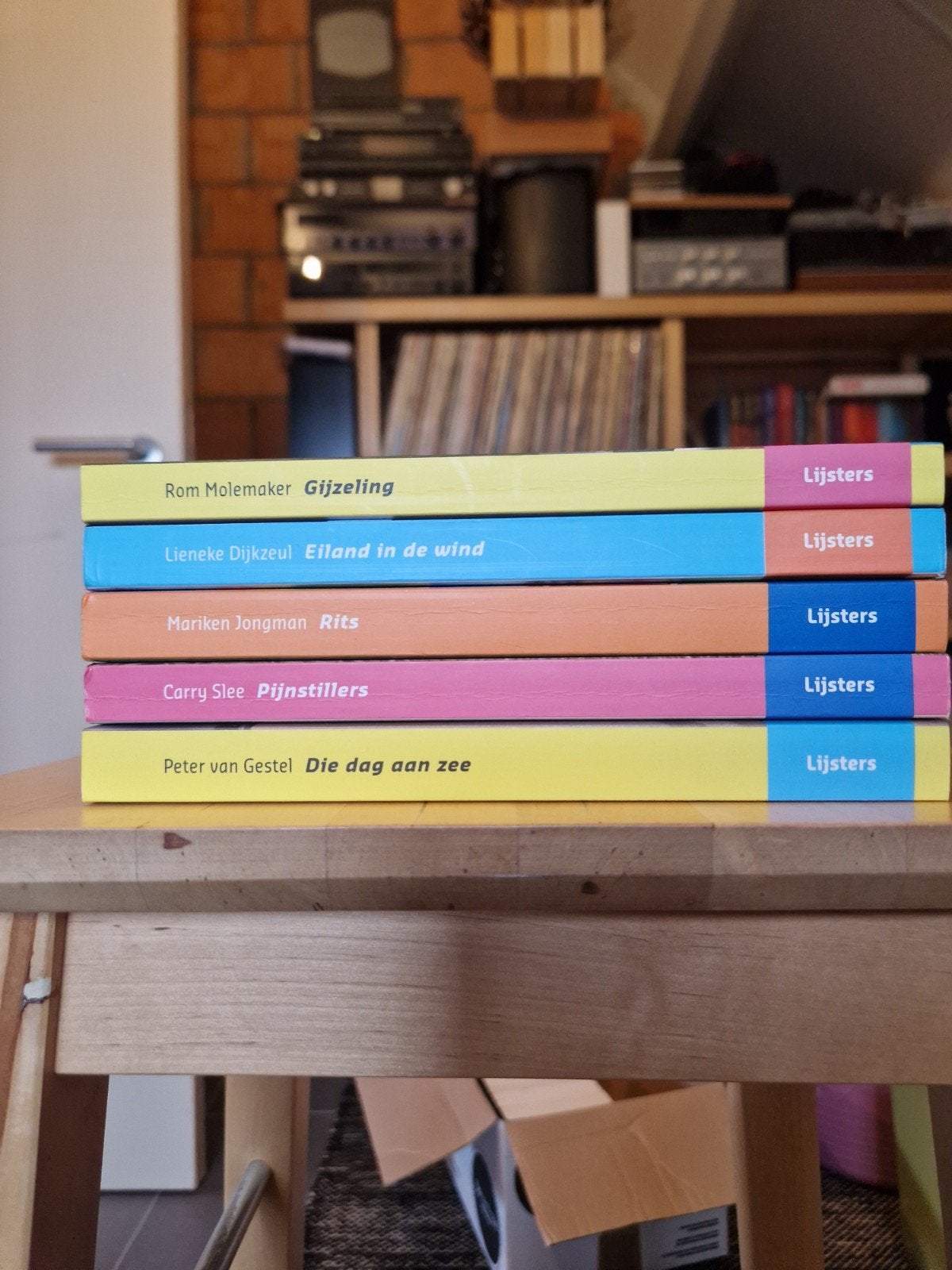 Set 5 jonge lijsters boeken, Ophalen of Verzenden, Gelezen
