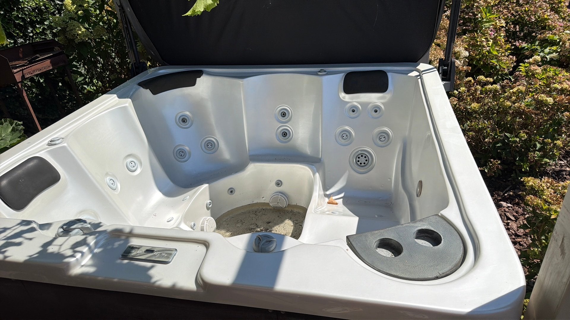 Jacuzzi af te halen voor onderdelen, Ophalen, Gebruikt, Vast