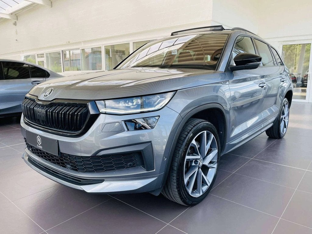 Skoda Kodiaq 2.0 CR TDi * GARANTIE + 7 PLACES + TOIT PANO +, Auto's, Automaat, Gebruikt, 4 cilinders, Bedrijf