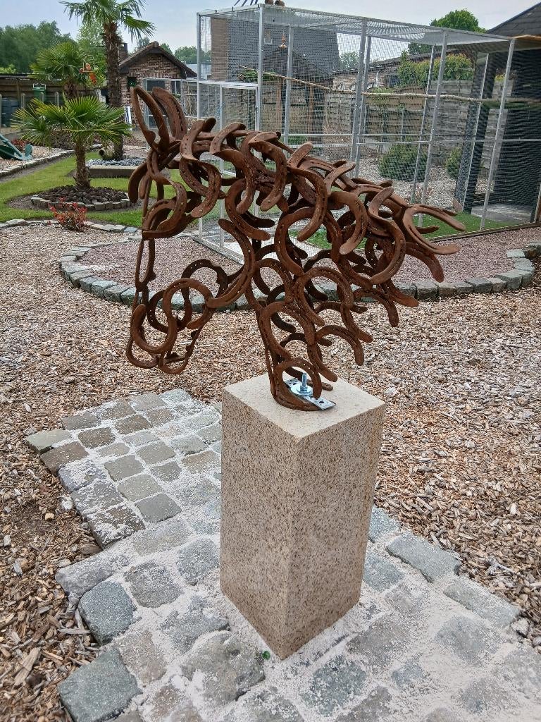 tuinbeeld, ambachtelijk gemaakt paardenkop ( hoefijzers ), Tuin en Terras, Ophalen, Nieuw, Metaal, Dierenbeeld