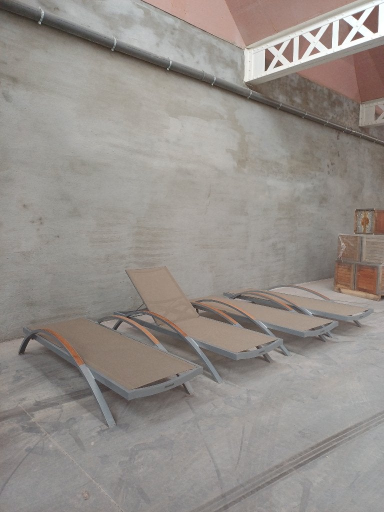 Set 4 Royal Botania ALUSION loungers – voor de prijs van één, Ophalen, Zo goed als nieuw, Aluminium