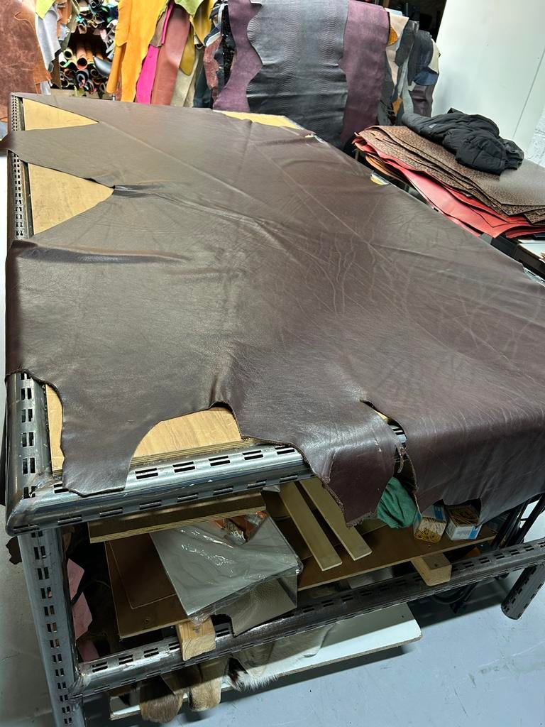 Cognac kleur grote halve huid 1.5 mm dikte soepel&glad A-280, Ophalen of Verzenden, Zo goed als nieuw, Bruin