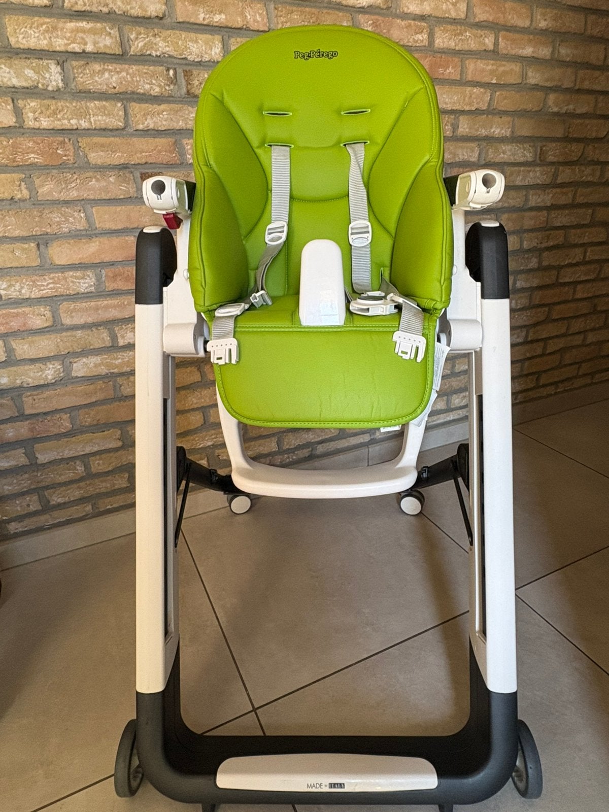 Peg-Perego Siesta kinderstoel, Kinderen en Baby's, Kinderstoelen, Ophalen, Zo goed als nieuw, Meegroeistoel, Afneembaar eetblad