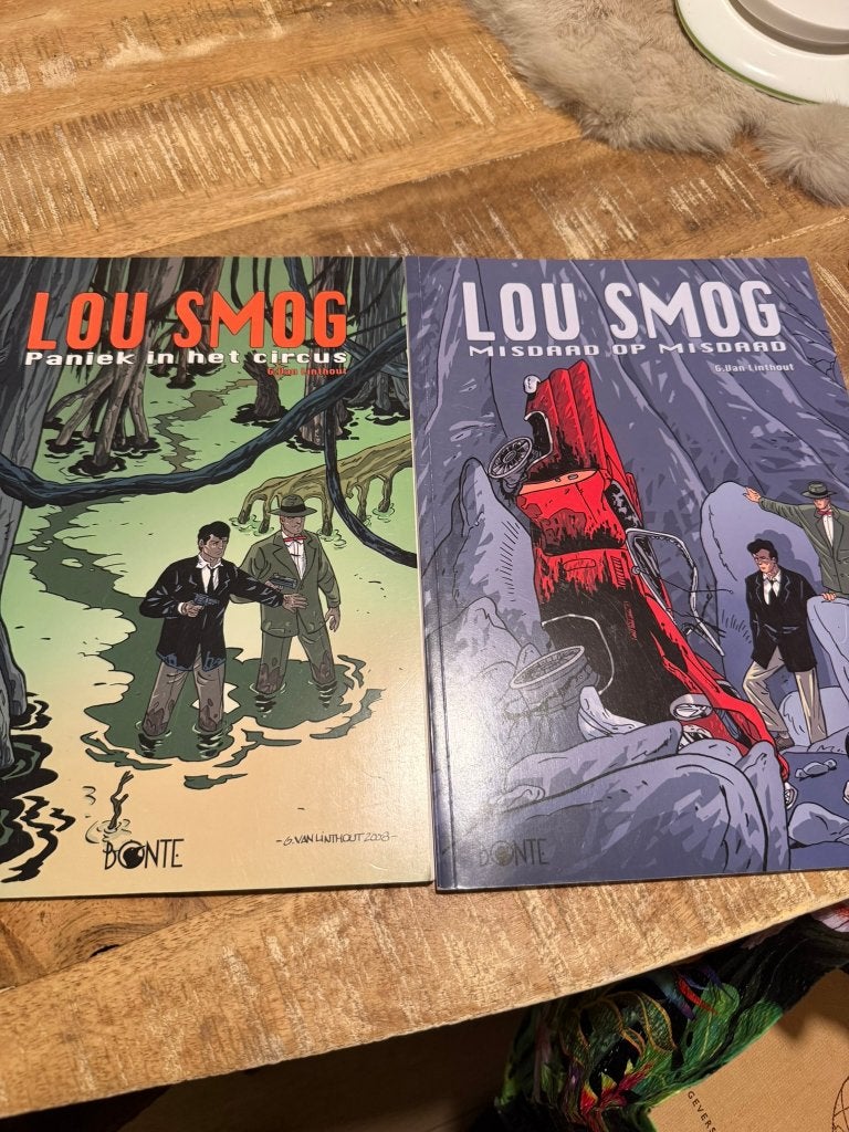 2 strips Lou Smog nr 6 & 7 - G. Van Linthout, Boeken, G. Van Linthout, Ophalen of Verzenden, Zo goed als nieuw, Meerdere stripboeken