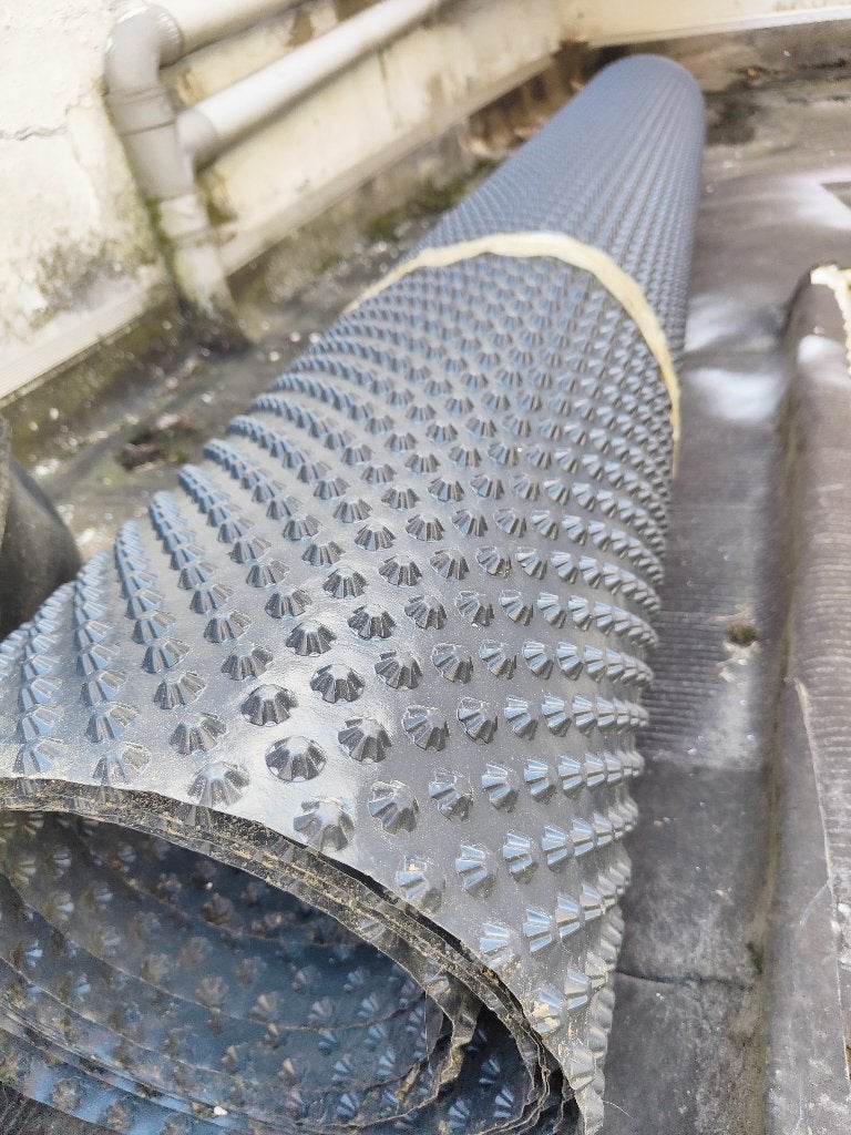Rouleau membrane alvéolée de protection / drainage, Bricolage & Construction, Isolation de sol, Enlèvement, Autres matériaux, Moins de 4 cm