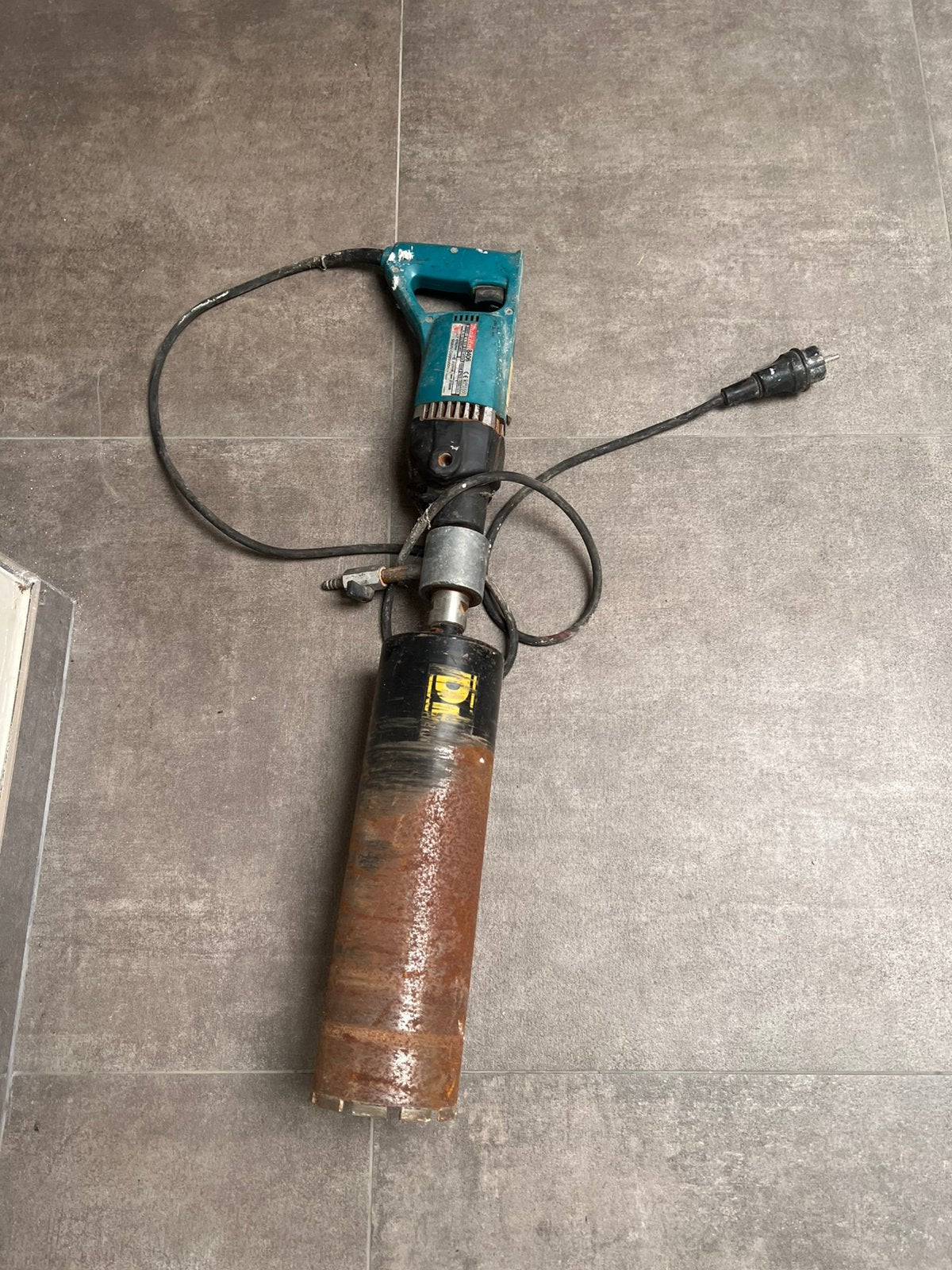 Diamantboor machine, Doe-het-zelf en Bouw, Ophalen, Zo goed als nieuw