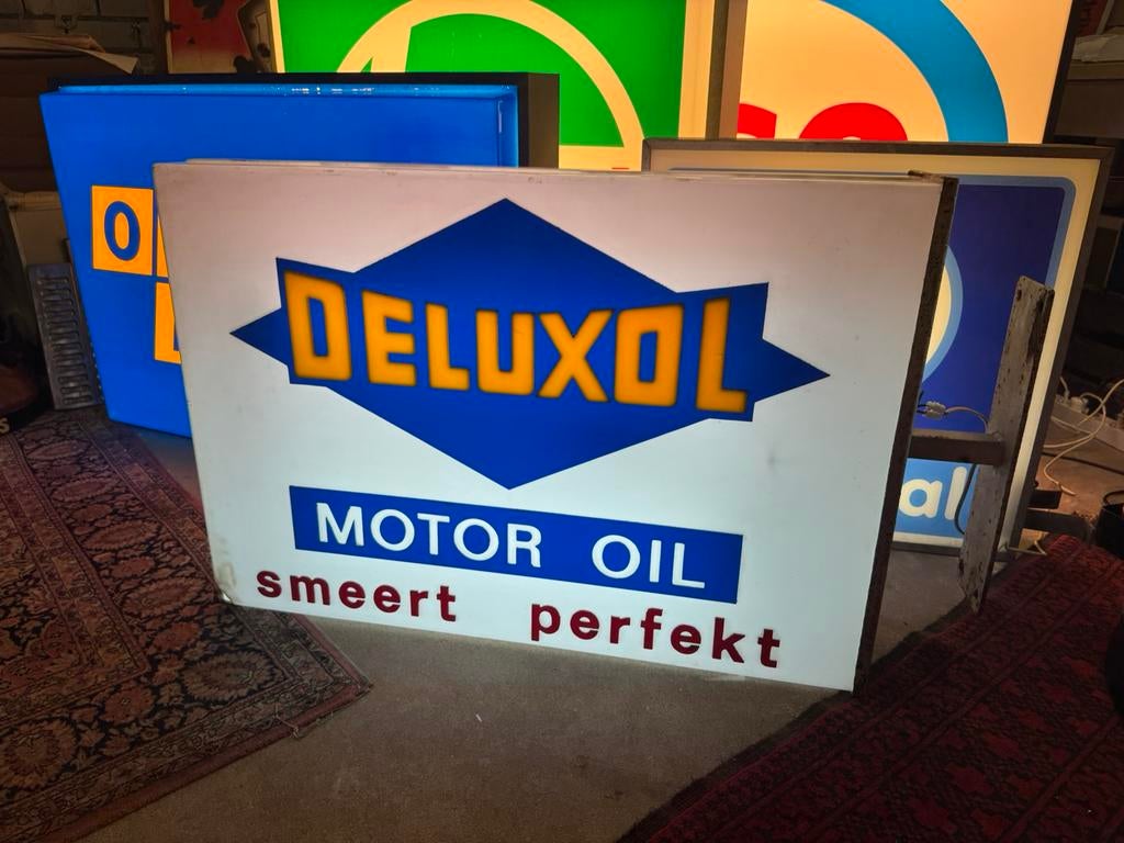 DELUXOL motor olie oude reclame lichtbak, Verzamelen, Ophalen, Gebruikt, Lichtbak of (neon) lamp