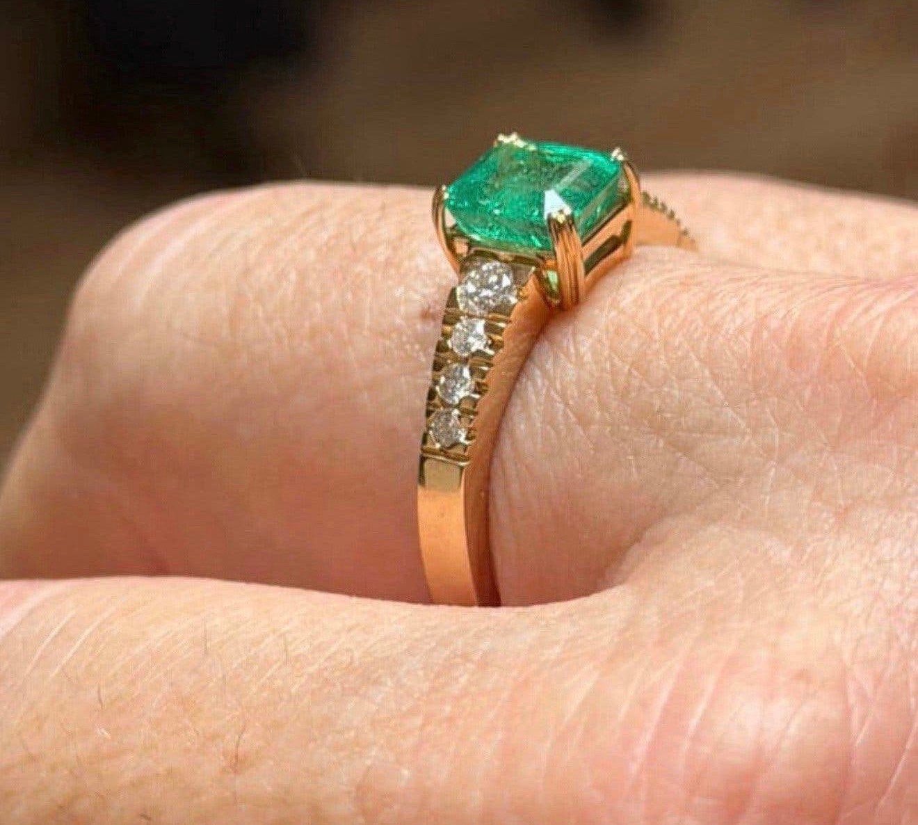 18K gouden ring natuurlijke diamanten en smaragd van 2.75ct!, 20 of groter, Geel, Ophalen of Verzenden, Dame of Heer