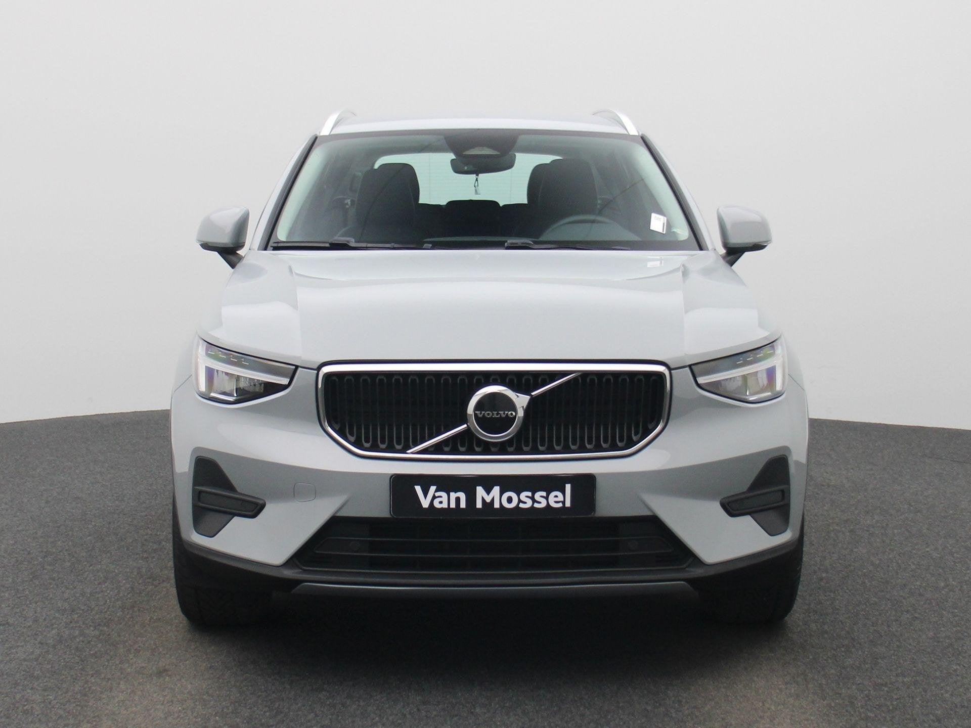 Volvo XC40 T3 Momentum Core Aut. (automatique), Autos, Volvo, Argent ou Gris, Achat, Entreprise, 164 g/km
