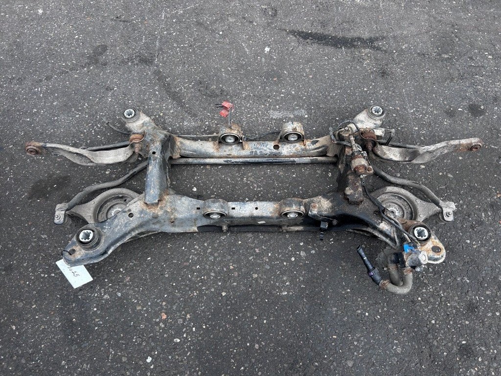 SUBFRAME Volvo V60 I (FW / GW) (|31329225|), Gebruikt, Info@volvocars.com, Volvo, Volvo Car Germany GmbH