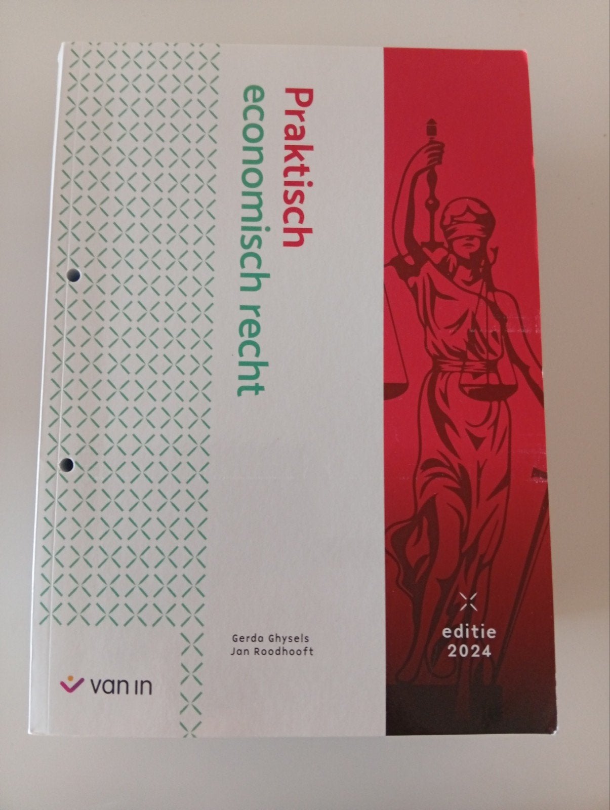 Praktisch economisch recht 2024, Boeken, Ophalen of Verzenden, Zo goed als nieuw, Overige niveaus, Gerda Ghysels en Jan Roodhooft