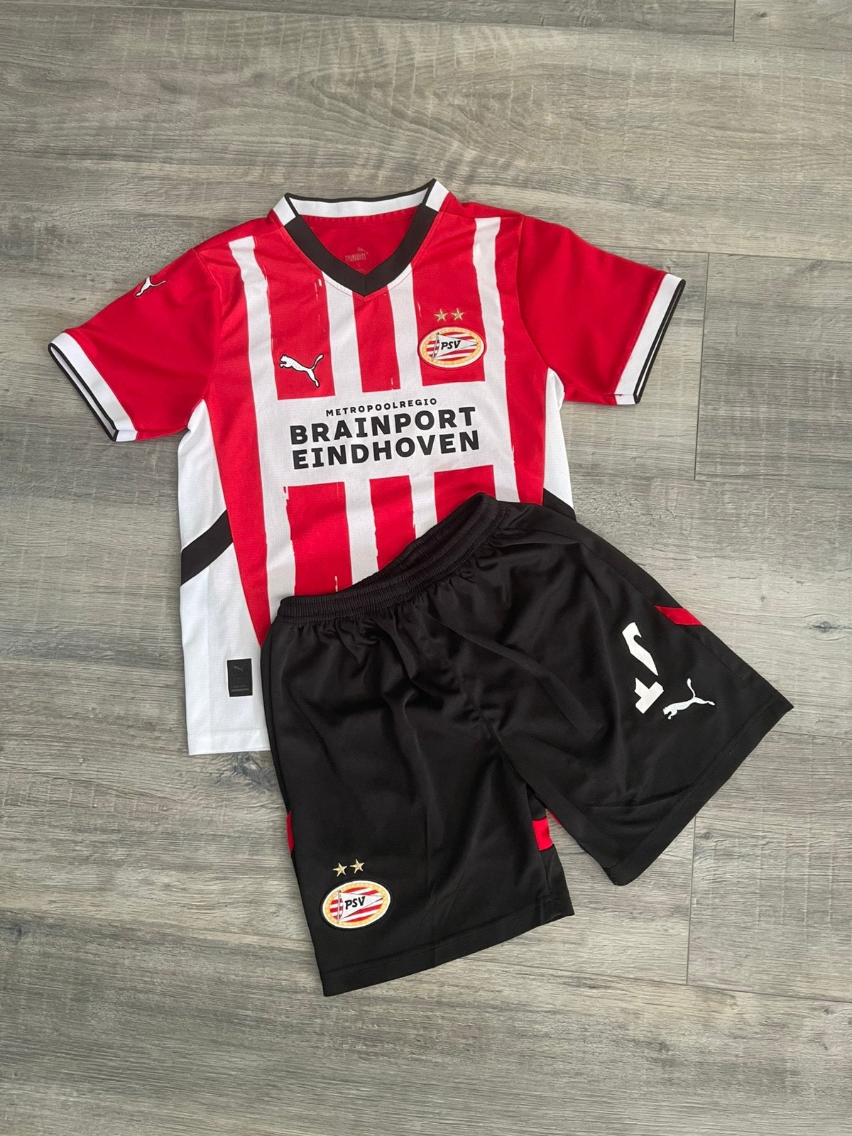 PSV Voetbal tenue Puma maat 146:152, Sports & Fitness, Football, Enlèvement ou Envoi, Comme neuf