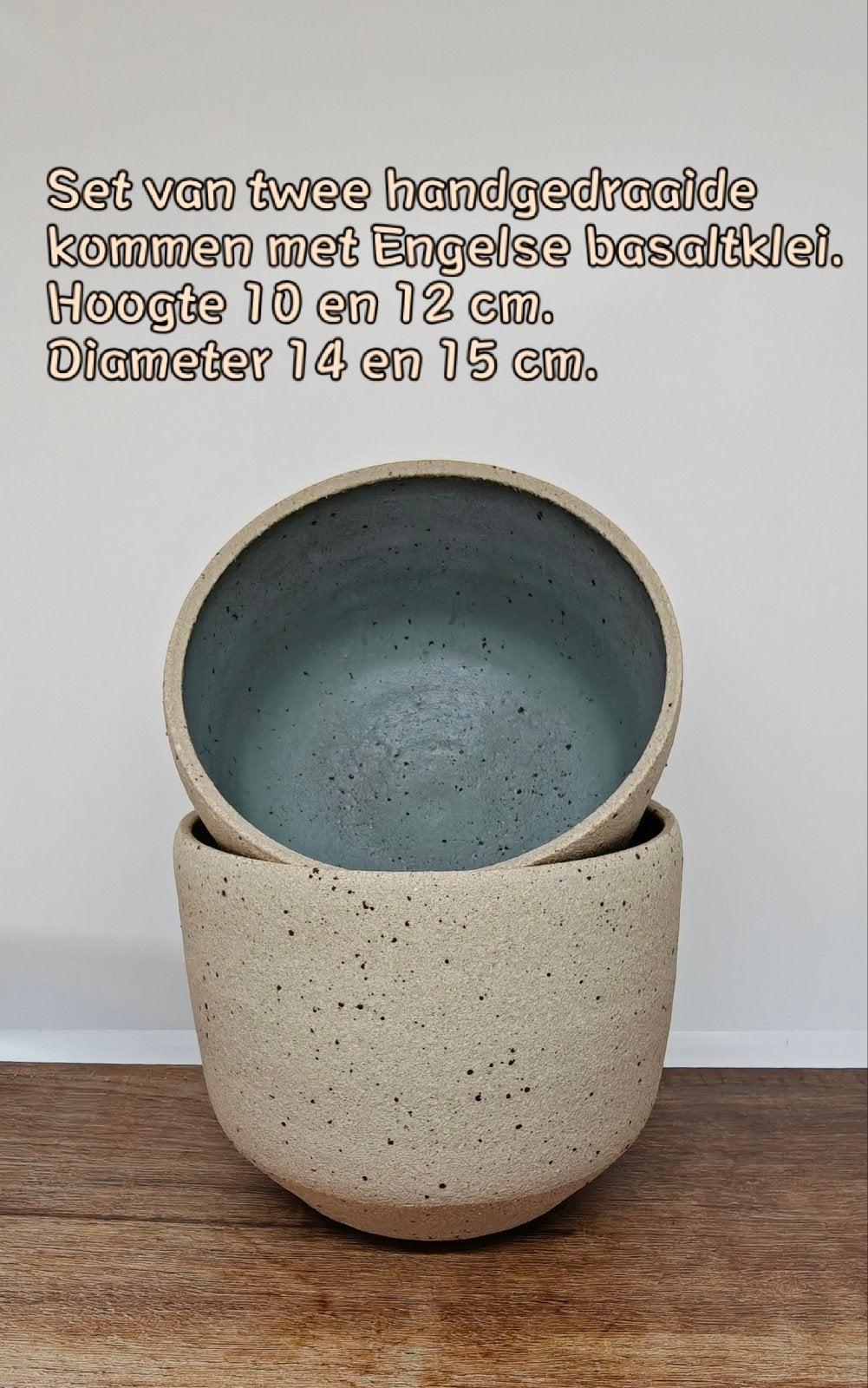 Vuchel's Pottery Handgedraaide set van 2 kommen Basaltklei, Porselein of Keramiek, Schaal, Rond, Nieuw