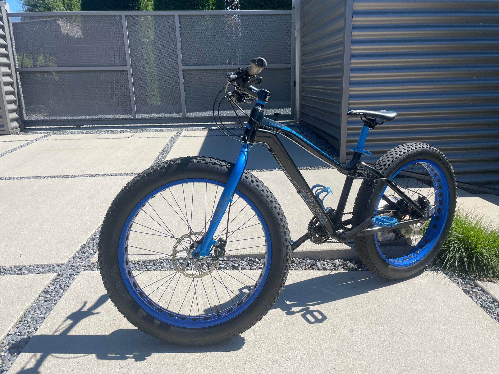 Fatbike showroomstaat, Ophalen, Zo goed als nieuw