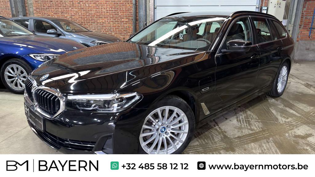 BMW 530 e Plug in Hybride Benzine Automaat Facelift, Autos, BMW, Cuir, Carnet d'entretien, Noir, 5 portes