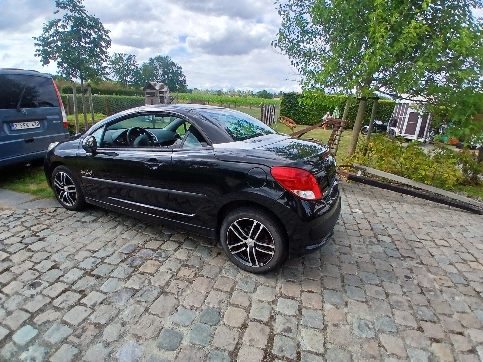 Peugeot 207 cabrio bj 2011 et 149 000 km. Approuvé pour la v, Achat, Particulier, Essence