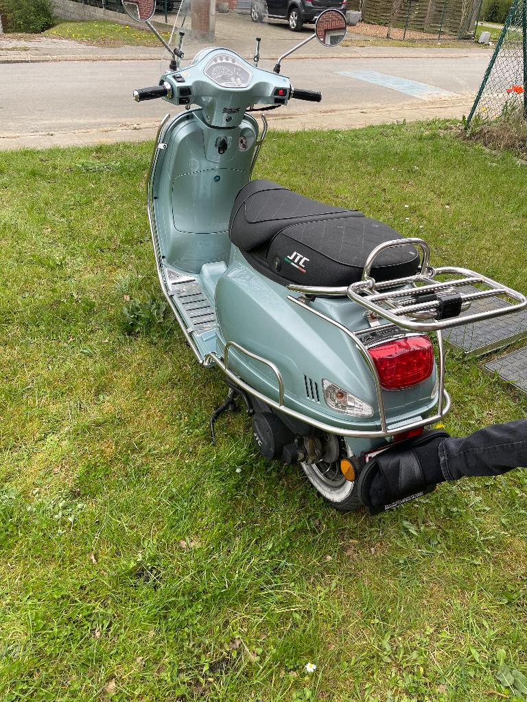 125 cc ( moet weg nu !!! 500€), Zo goed als nieuw, Benzine, Ophalen, Overige merken