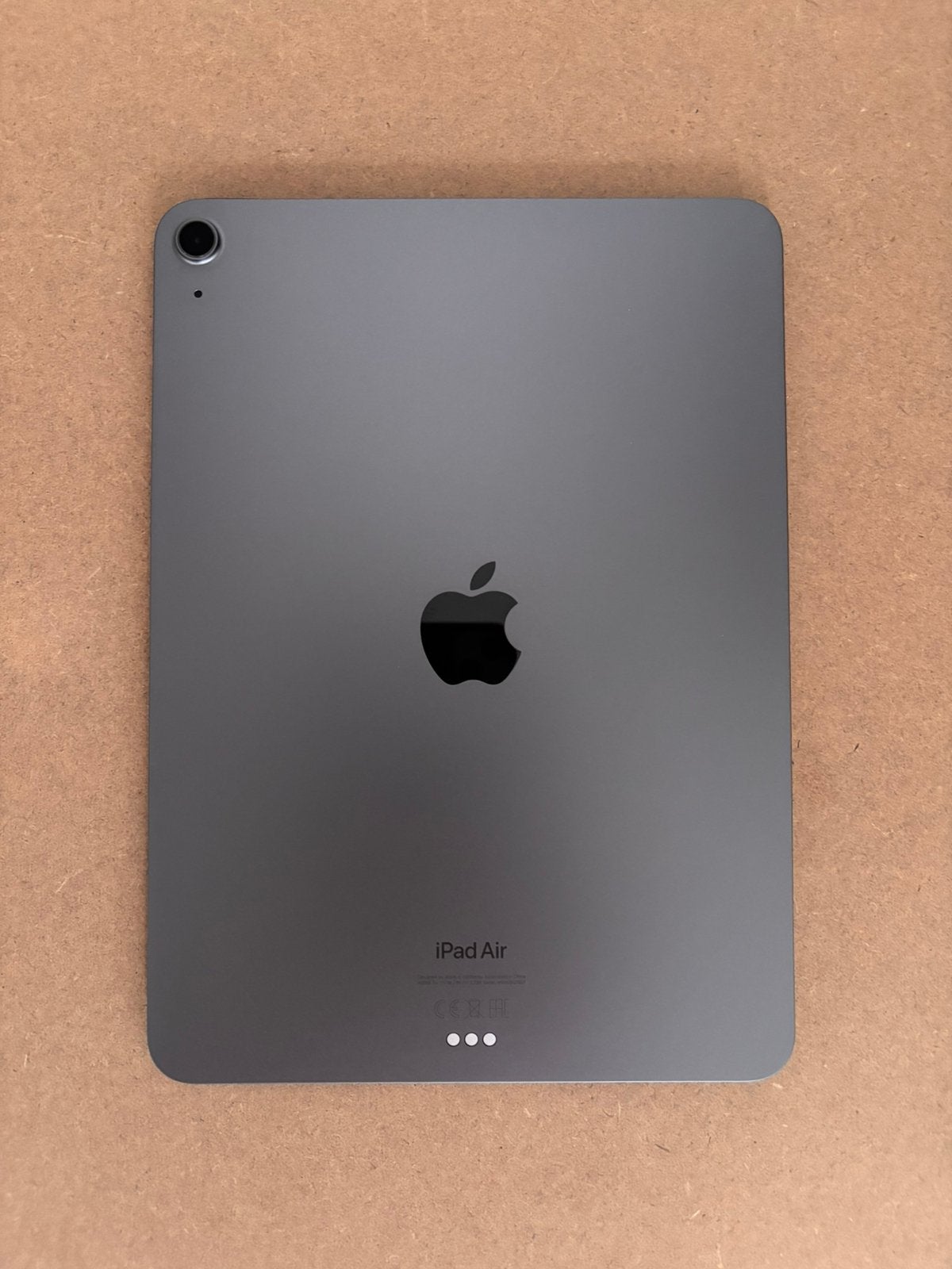 iPad Air 5 - 256 Go + Apple Pencil 2 + Clavier Logitech, Computers en Software, Apple iPads, Zo goed als nieuw, Apple iPad Air