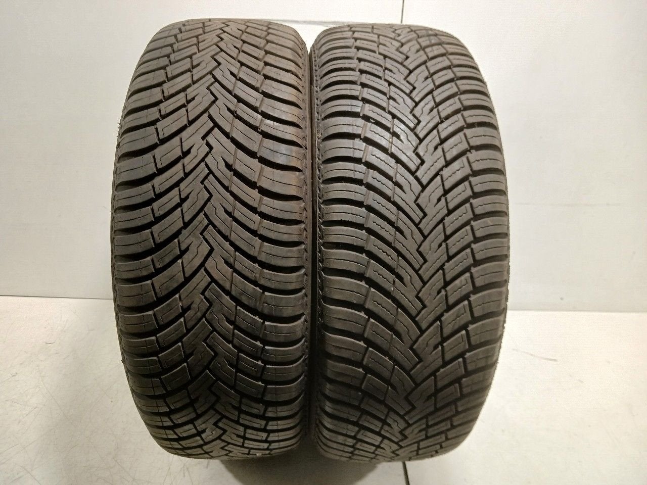 Bandenset 2 stuks 4-Seizoenen 185 60 R15, Onderdelen@venauto.nl, Van der Ven Autorecycling B.V., Gebruikt, 15 inch