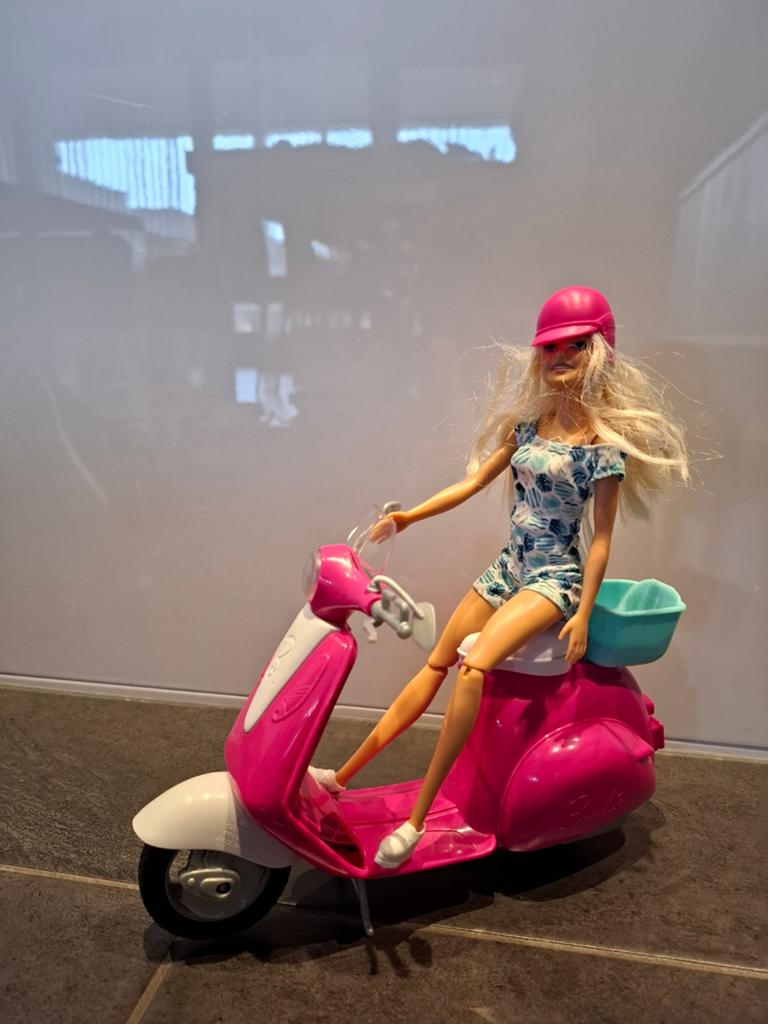 Barbie vespa, Ophalen of Verzenden, Barbie