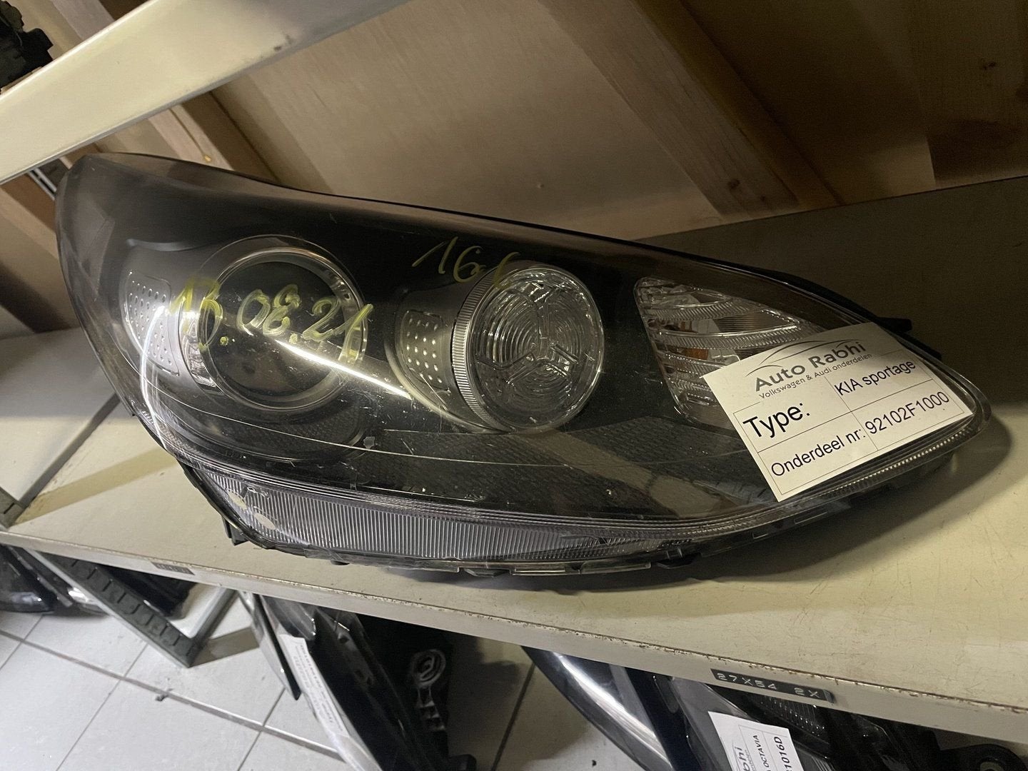 Kia sportage koplamp rechts 92102F1000, Gebruikt, -, -, Ophalen of Verzenden