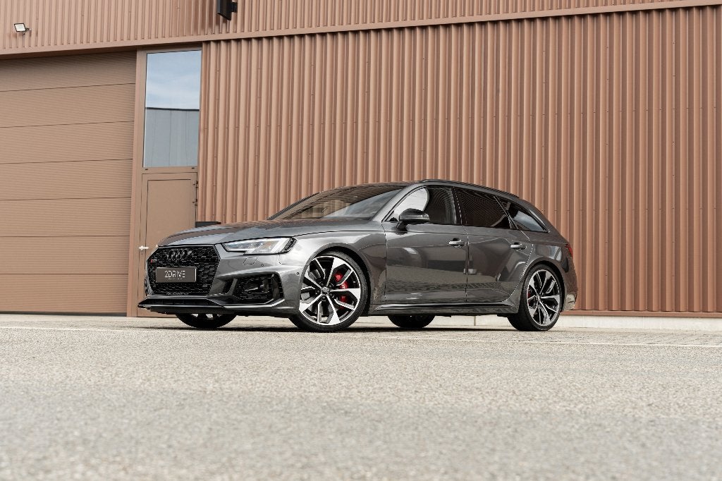 Audi RS4 Avant Quattro 2.9 V6 | Lichte vracht | Pano | HUD, Automaat, Dealer onderhouden, Verwarmde buitenspiegels, Leder