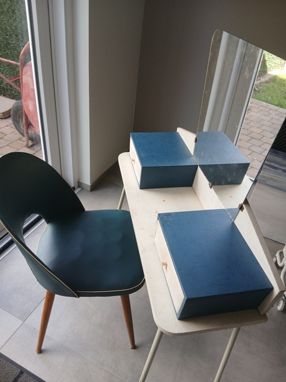 Vintage kaptafel, Enlèvement