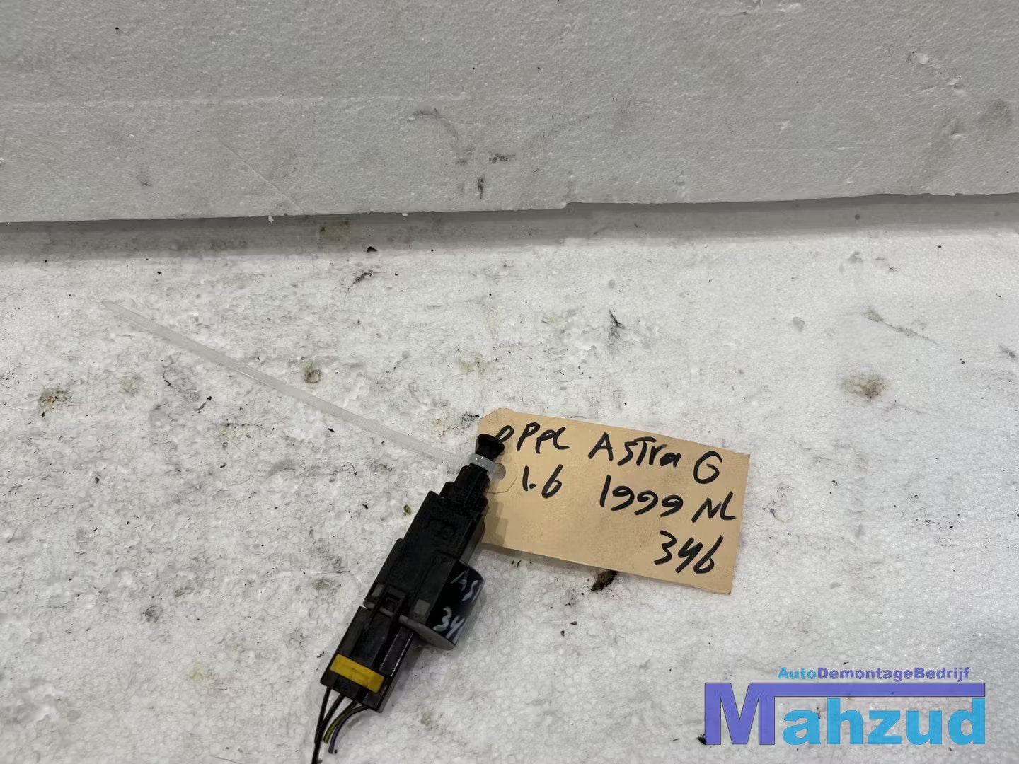 Opel Astra G Remlicht schakelaar 1998-2005 09132299, Opel Automobile GmbH, Opel, Bahnhofsplatz 1
65423  Russelsheim am Main, DE