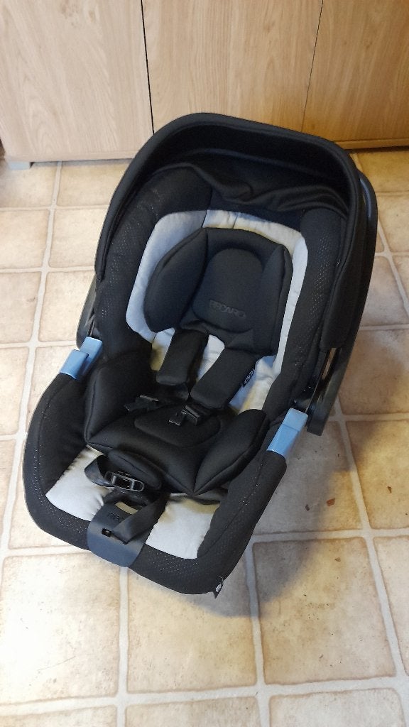 Maxi-cosi, merk Recaro, Autogordel of Isofix, Zo goed als nieuw, 0 t/m 13 kg, Ophalen