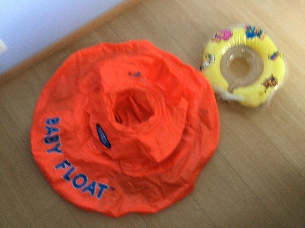 Babyswimmer en zwemkraag, Kinderen en Baby's, Babykleding | Baby-zwemkleding, Ophalen