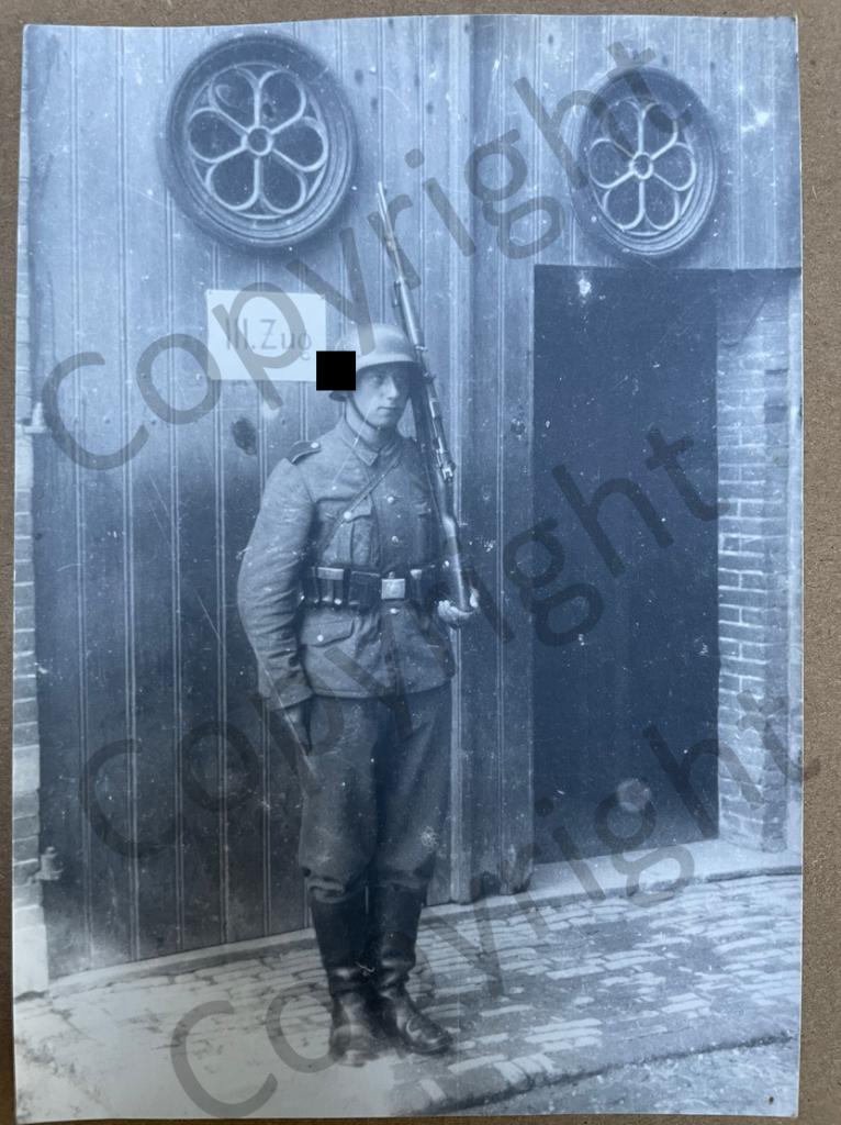 Foto uit de Tweede Wereldoorlog — Duitse soldaat (Waffen XX), Verzamelen, Militaria | Tweede Wereldoorlog, Landmacht, Foto of Poster