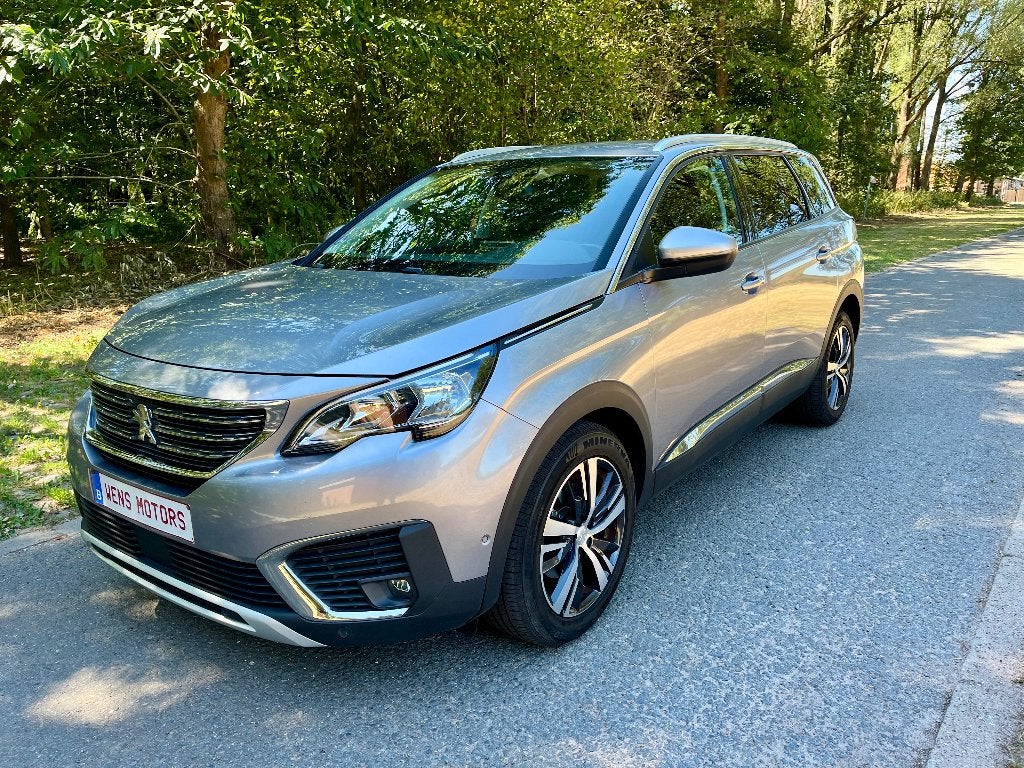 Peugeot 5008 7 Zitplaatsen Benzine Airco/Navigatie/Carplay, Auto's, Peugeot, Voorwielaandrijving, Dealer onderhouden, Monovolume