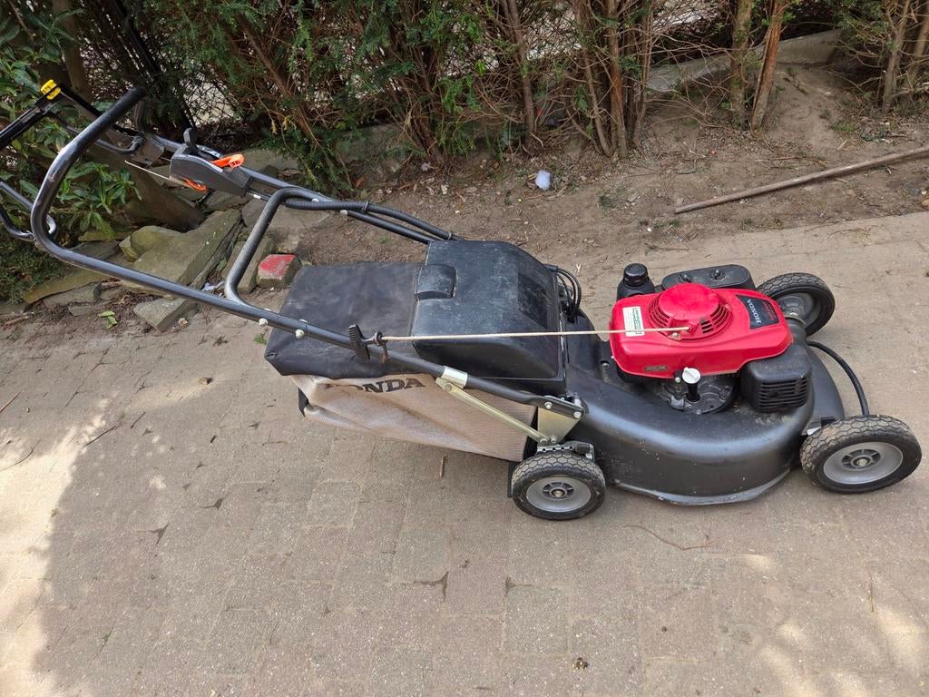 Honda grasmaaier, Enlèvement