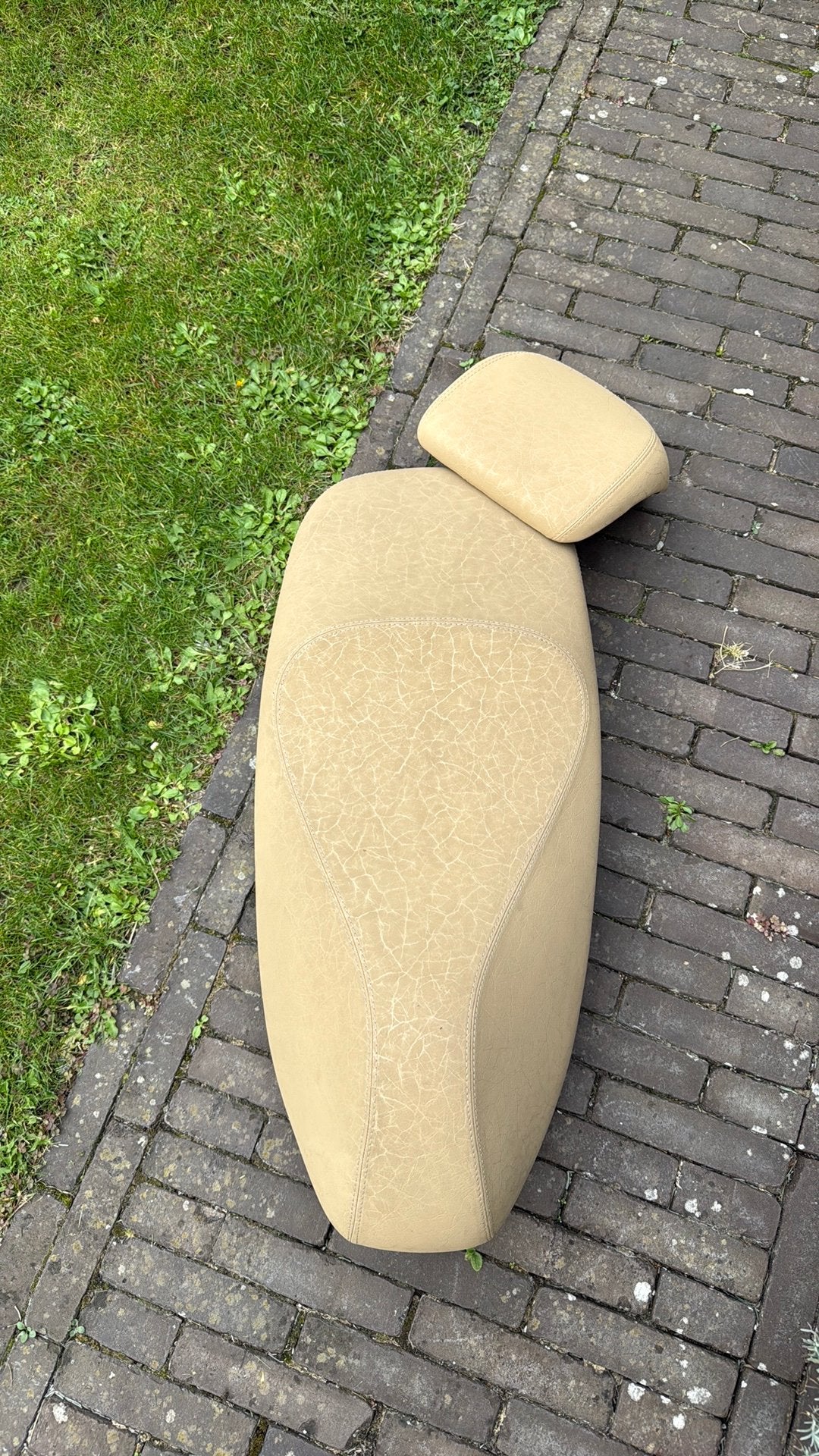 Origineel vespa zadel met steunkussen, Fietsen en Brommers, Ophalen