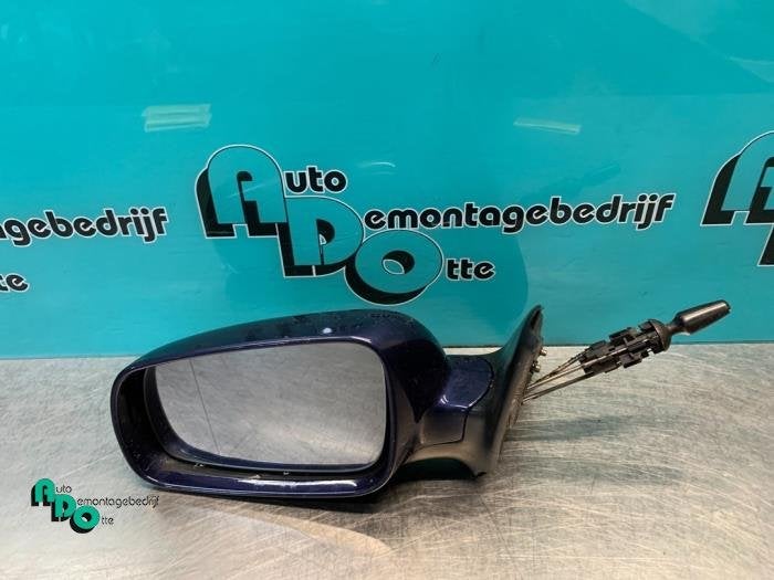 Buitenspiegel links van een Seat Leon (Leon 00-), Gebruikt, -, -, Ophalen of Verzenden