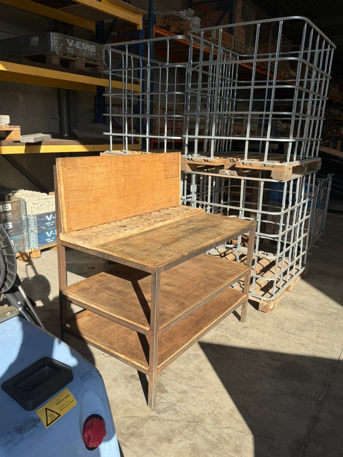 Établi/table de travail industriel sur châssis en acier, Enlèvement, Utilisé