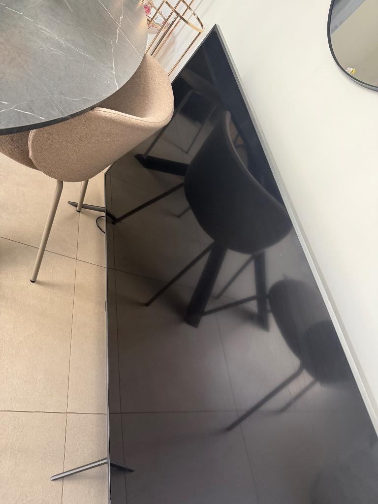 Tv Samsung 65 pousse (fissure écran ), QLED, 60 à 80 cm, Utilisé, Samsung