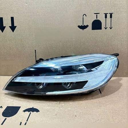 phare avant volvo v40 2018, Auto-onderdelen, Ophalen of Verzenden, Gebruikt, Volvo