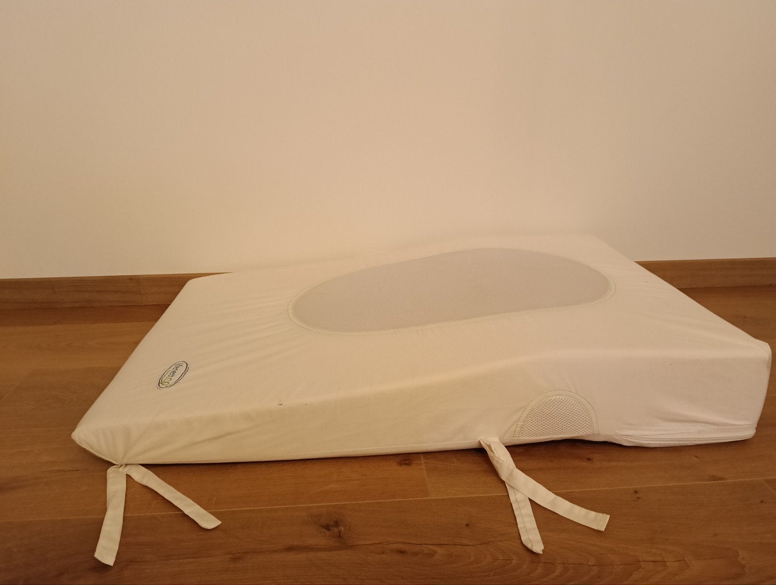 Lifenest, nid pour bébé, matelas anti-reflux, Garçon ou Fille, Respirant, Comme neuf, Enlèvement